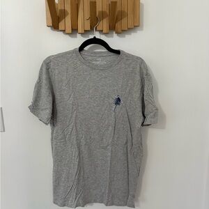 Men’s Vineyard Vines Gray Tee with EDSFTG Navy Logo, Size S
